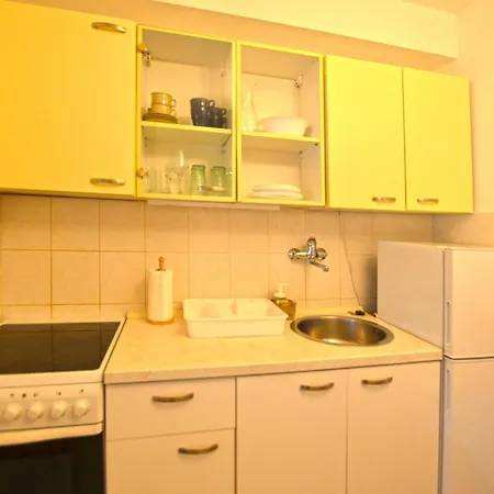 Apartment Greta *
